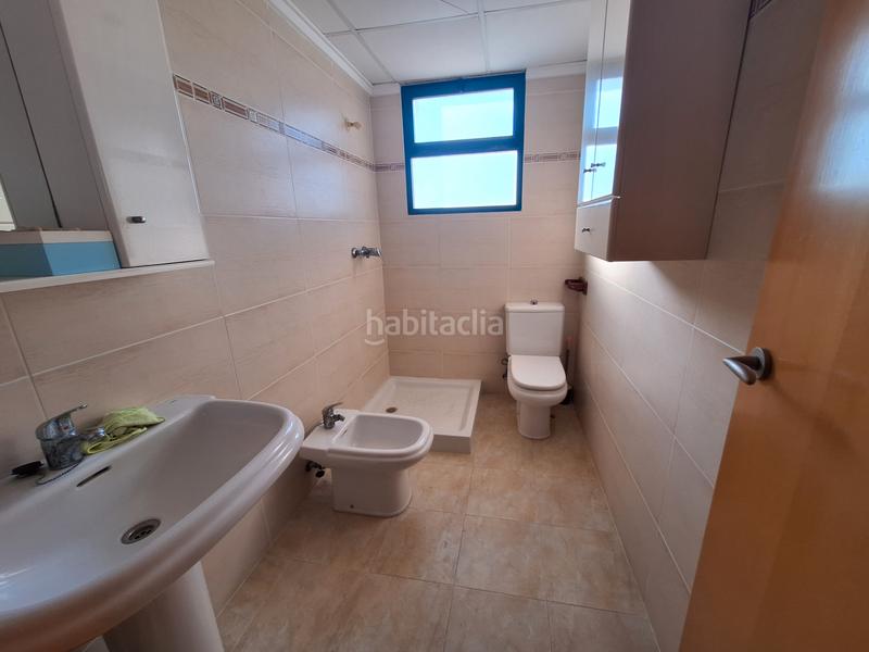 Foto d84f81c3-9be7-4808-91c9-ae36b39f0d90. Casa aparellada amb aparcament a Les Palmeres Sueca