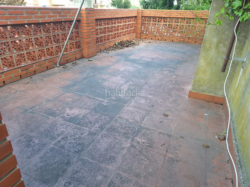 Foto c10defa5-648e-4968-8d0a-6ac9004350a3. Casa amb xemeneia a Estivella
