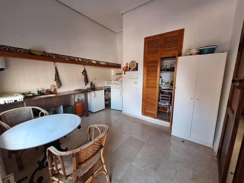 Foto c16c5173-dacb-4da8-95d7-6a57d25c025e. Casa amb xemeneia a Estivella