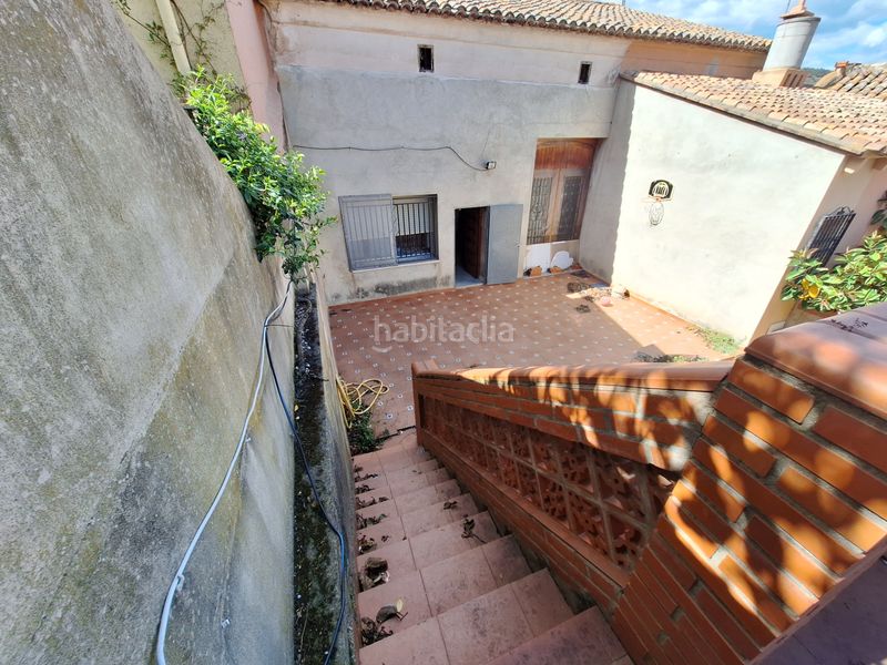 Foto ea858fb5-d257-4c12-b405-f6a6f295e873. Casa amb xemeneia a Estivella