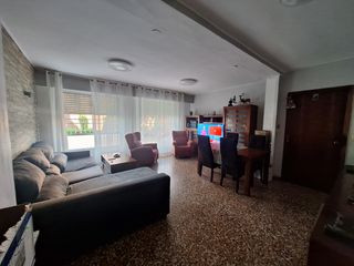 Erdgeschoss  Camí dels dos pontets 13. Planta baja de un edificio