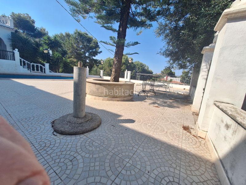 Foto 117f6f6a-d7d3-43d0-a2e4-28c8b0d91457. Xalet amb xemeneia piscina a Llaurí