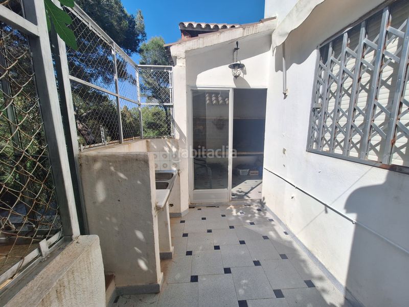 Foto f26ab4cc-65fb-41e6-8c0b-ddac51ea0c21. Xalet amb xemeneia piscina a Llaurí