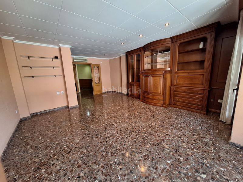 Foto aa15fa03-bba1-4f4a-8b95-78d0157cc577. Pis a Sueca Sueca