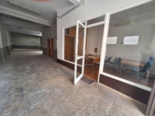 Miete Geschäftsraum in Sueca. Local con oficinas