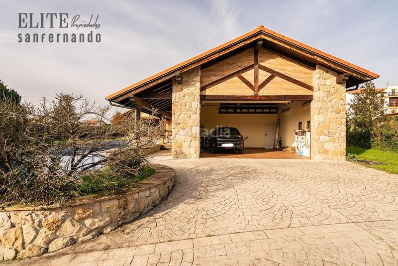 Foto 01373bd3-1005-413e-85d2-701f06ecc2b1. Chalet avec chauffage parking piscine dans Santillana del Mar