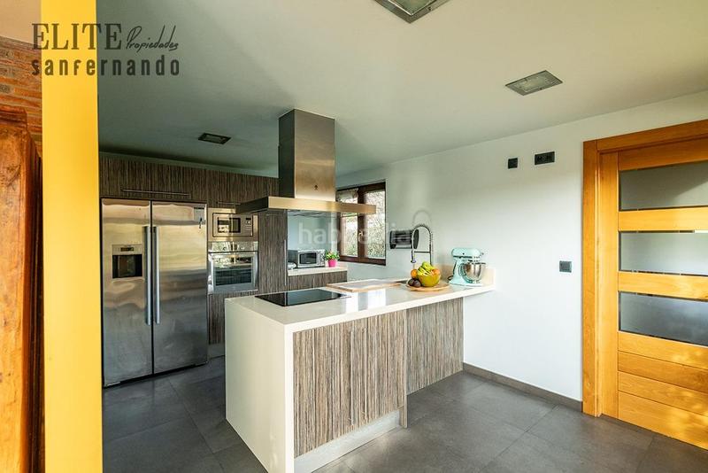 Foto 03b7c5ed-67e5-4c93-813a-526d7765941b. Chalet avec chauffage parking piscine dans Santillana del Mar