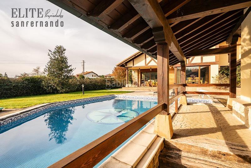 Foto c5fdab8d-915c-4a1f-90e3-292b8050f798. Chalet avec chauffage parking piscine dans Santillana del Mar
