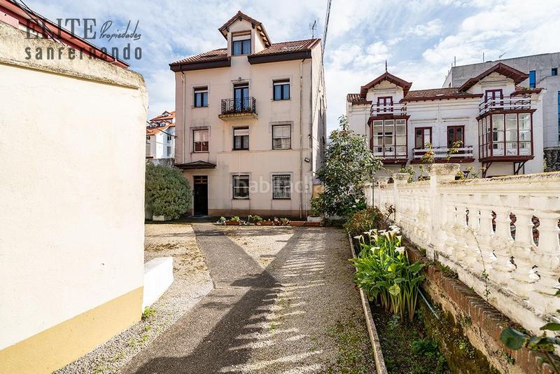 Foto d63088c2-3534-4fc5-8e02-f9dd1599143f. Haus mit heizung in El Sardinero Santander