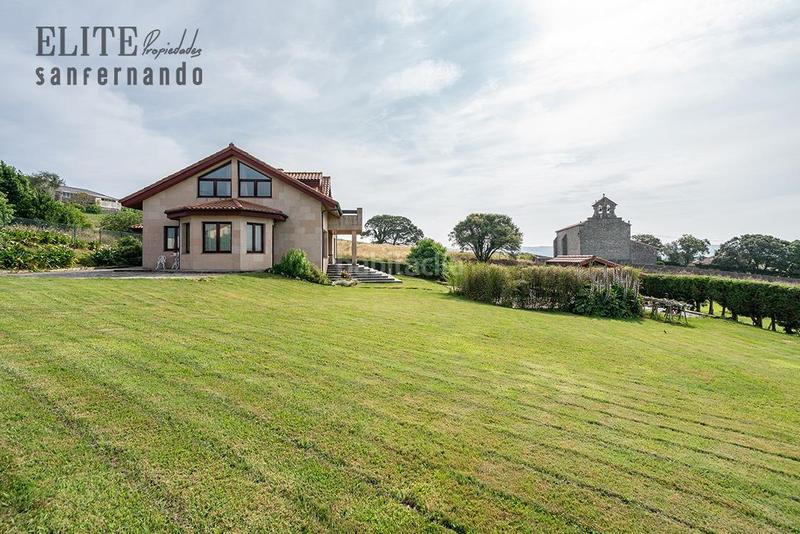 Foto b22d3dfb-af7f-4593-a367-617e67fa3484. Casa con riscaldamento parcheggio piscina in Langre Ribamontán al Mar