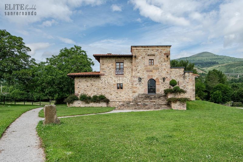 Foto afbe2441-f795-4e37-980f-7597ea8f6bc4. Casa amb calefacció aparcament a Bárcena de Pie de Concha