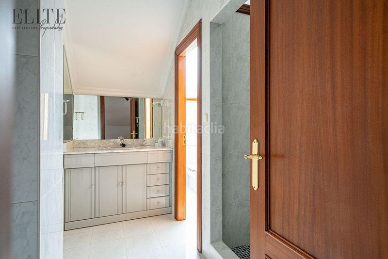 Foto c1f37d46-e748-4609-9d2b-bdca13d64740. Casa amb calefacció aparcament a Penagos