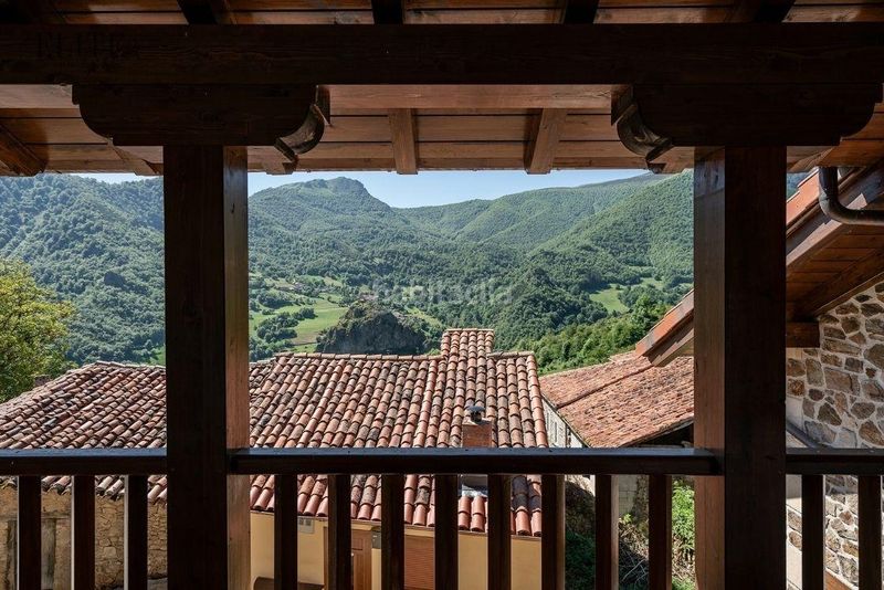 Foto 61265948-ecdd-4298-8fe4-4818a8756efe. Casa amb calefacció a Vega de Liébana