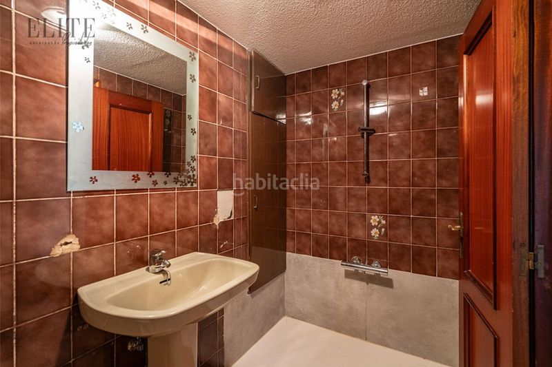 Foto 5f13ccbb-1219-422e-91ce-69aee16e7073. Pis amb aparcament a Cuatro Caminos Santander