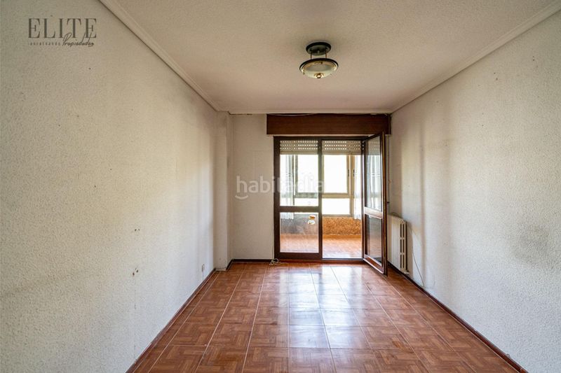 Foto d00c1be6-5cc4-4ebf-b97c-b94c70f216b1. Pis amb aparcament a Cuatro Caminos Santander