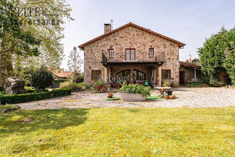 Foto dc43857e-f113-427d-bd8c-dbf28d78c145. Xalet amb aparcament a Ribamontán al Monte