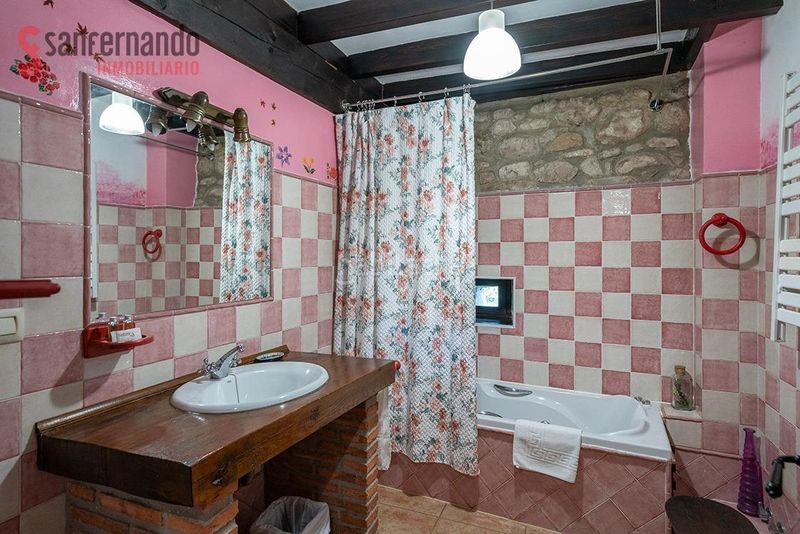 Foto 0afd2b7e-9a3c-4567-a570-99ecba1d8a9c. Casa amb calefacció aparcament a Mazcuerras