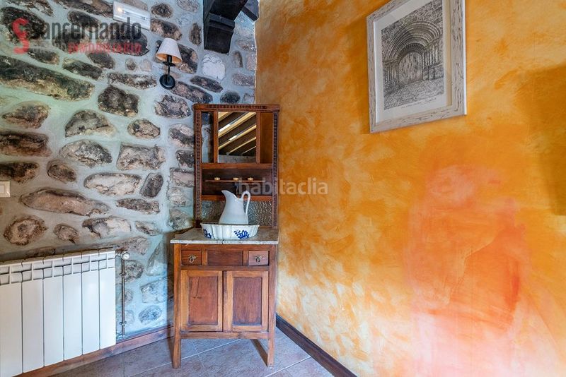 Foto 10a2edae-fdd3-4221-a460-2881fe31e9dc. Casa amb calefacció aparcament a Mazcuerras