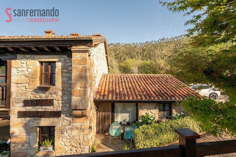 Foto ce5bd532-4793-4ea0-9180-92d0c28bf37f. Casa amb calefacció aparcament a Mazcuerras