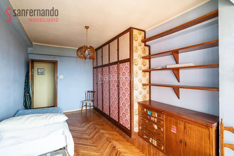 Foto c02f0d26-f2a6-438d-ba7b-892250ab77eb. Pis a Puerto Chico Santander