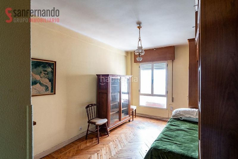 Foto f4fbb0ca-6b22-4a6a-bace-40054688c953. Pis a Puerto Chico Santander