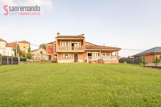 Chalet  Calle de la arnia. Privacidad, exclusividad y naturaleza junto al cantábrico