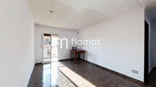 Etagenwohnung  Carrer vint-i-dos. Piso en venta en bonavista