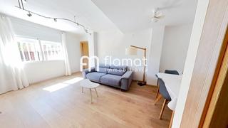 Planta baixa  Carrer violant d'hongria. Piso en venta en sant pere i sant pau