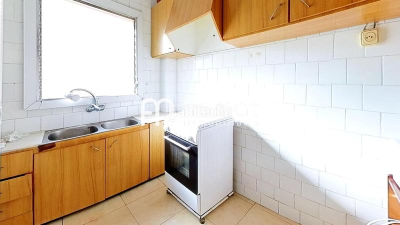 Foto dd29614d-2fa4-4f66-89e4-bc19c0f423a1. Piso  con gran potencial en el barrio marítimo ! en Tarragona