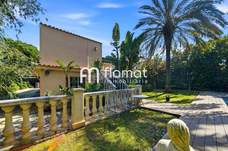 Foto 5cd5abde-1fa8-44c7-815d-3725b796fc4a. Casa a pla de maset - cap de Salou Salou