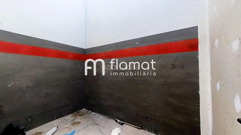 Foto 41c45e5a-a3f4-4d5c-8c32-ace45995f5c0. Local comercial a Eixample Tarragona