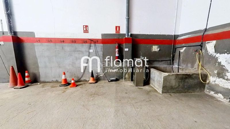Foto 8820ec4b-3483-420b-9f87-00c78c07596d. Local comercial a Eixample Tarragona