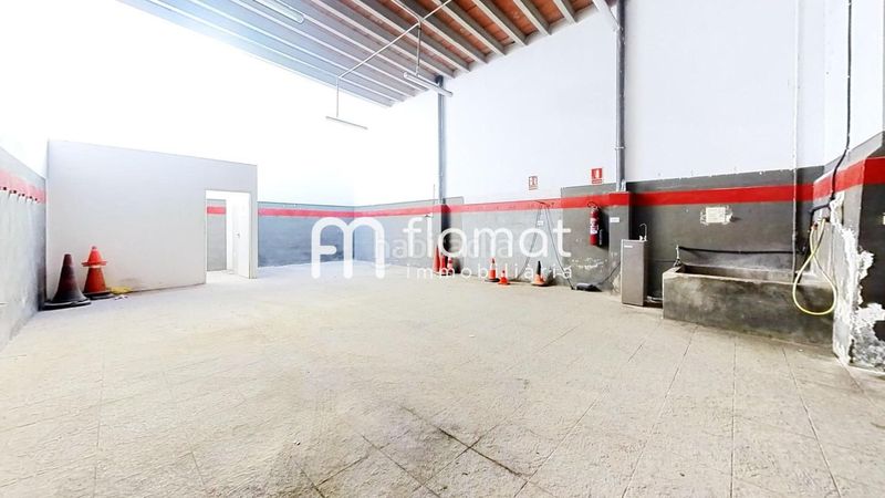 Foto c5fb983e-ac50-42ad-8e7b-82abe3a8d856. Local comercial a Eixample Tarragona