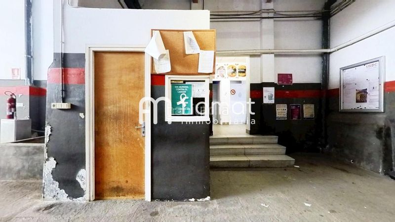 Foto fa910dac-2d39-4c4c-a544-4548c7bb2715. Local comercial a Eixample Tarragona