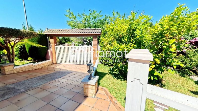 Foto d0a9b4c4-afe1-477f-a962-2f28511f39d4. Casa a Catllar (El)