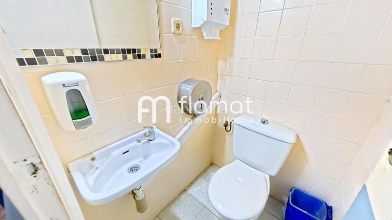 Foto bacccd63-3562-495b-9e94-ac5440cc41aa. Local comercial a Nou Eixample Nord Tarragona
