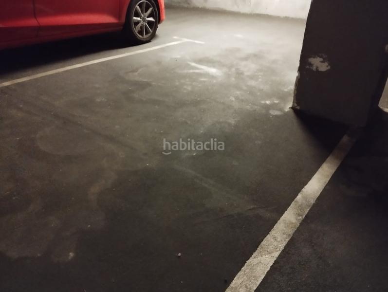 Foto d369853e-f920-4d78-aa52-6400975bba84. Aparcament cotxe a L´Antiga Esquerra de l´Eixample Barcelona