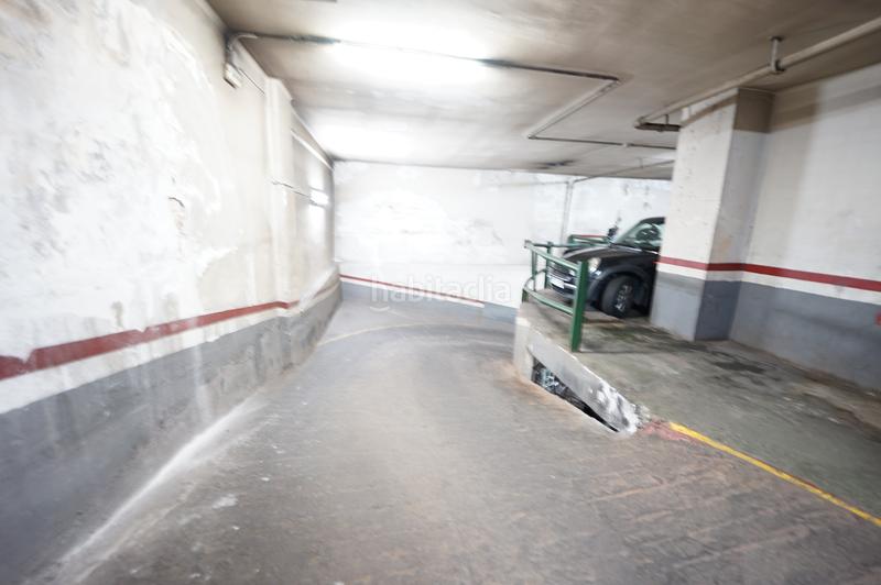 Foto 2065eb57-caeb-402c-a615-77b749236453. Car parking in carrer d'olesa 37 in La Sagrera Barcelona