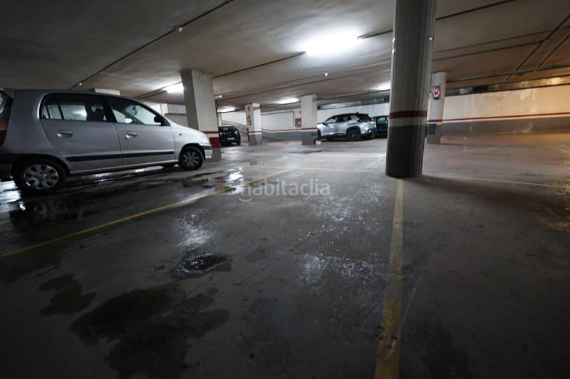 Foto c388c468-867b-4f50-bd8f-2f84403e7995. Car parking in carrer d'olesa 37 in La Sagrera Barcelona