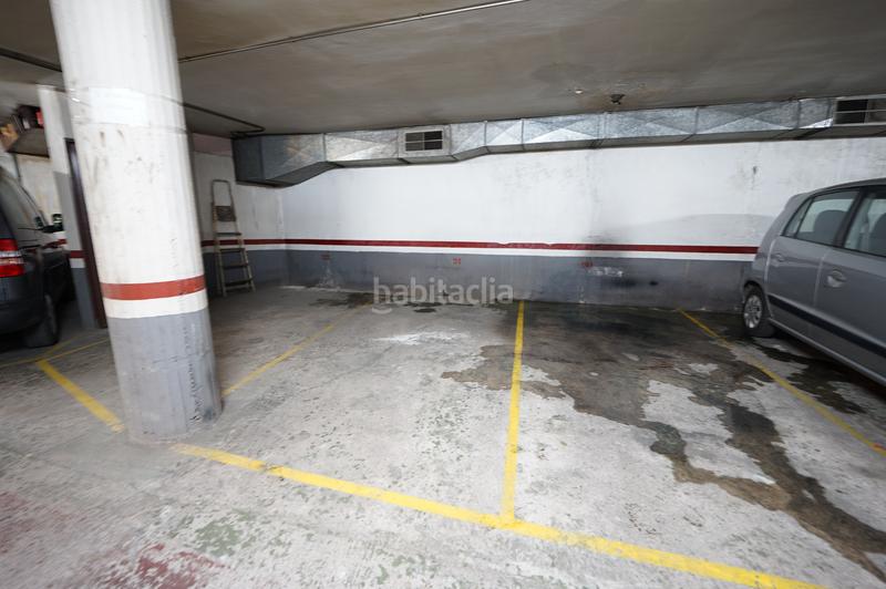Foto cdb6cd93-e42a-414a-8dfc-e951a527486a. Car parking in carrer d'olesa 37 in La Sagrera Barcelona