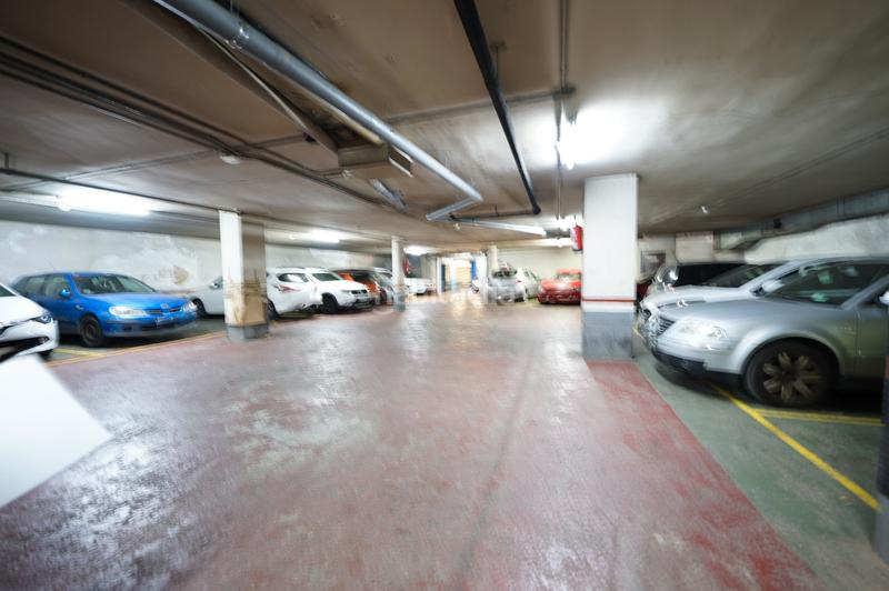 Foto ea5a282b-2ec6-472c-9d20-cc32b3b5eaa1. Car parking in carrer d'olesa 37 in La Sagrera Barcelona