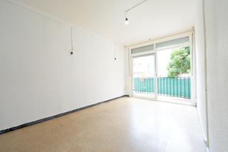 Piso  Carrer de npols. Piso en venta - badalona