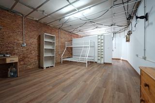 Local Comercial en Carrer de l'Estadella