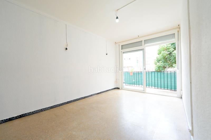 Foto 466de859-cd19-4b3c-8972-447213bd3d95. Piso  en venta - en Llefià Badalona