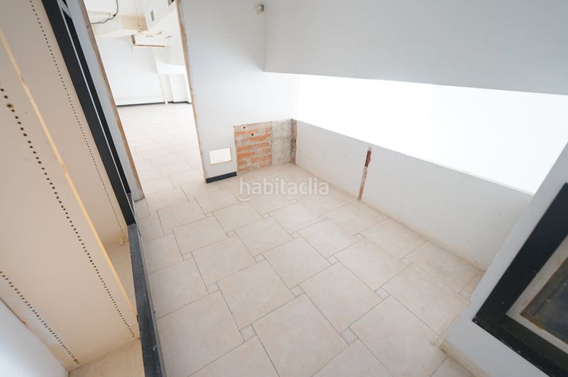 Foto 98ad56d7-10e2-41a3-a510-855a96fd8951. Local comercial a El Clot Barcelona