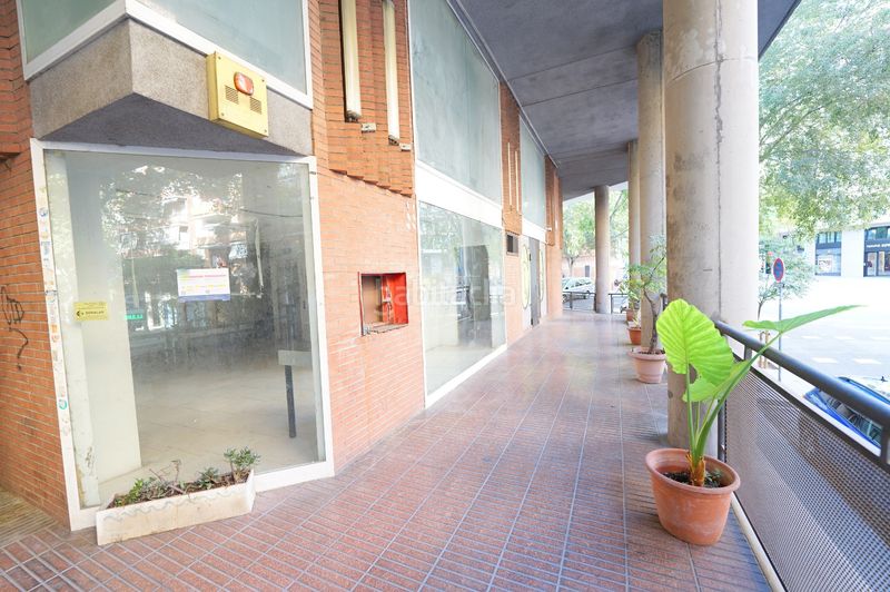 Foto b92b4ec7-8c54-48bf-a5db-143b4873efb0. Local comercial a El Clot Barcelona