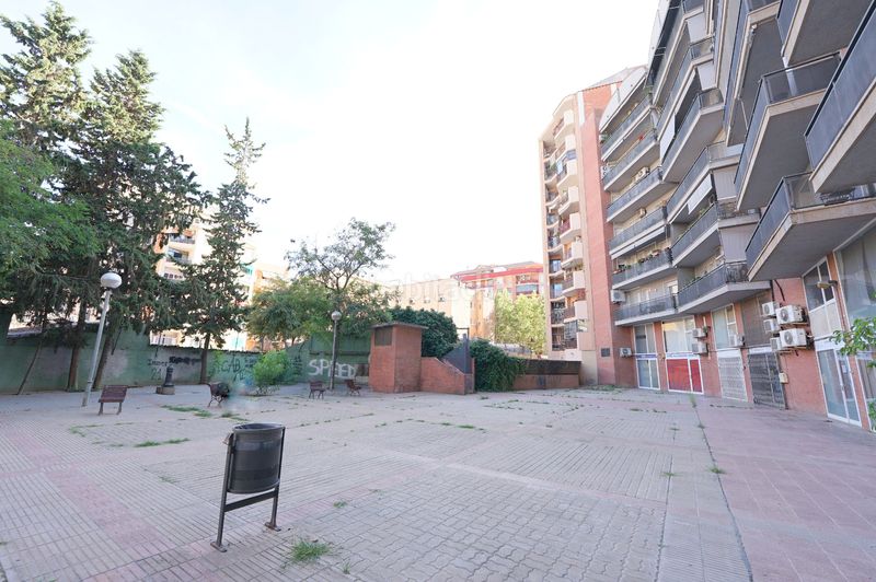 Foto db94256e-028c-4602-b113-aca8f6296bab. Local comercial a El Clot Barcelona