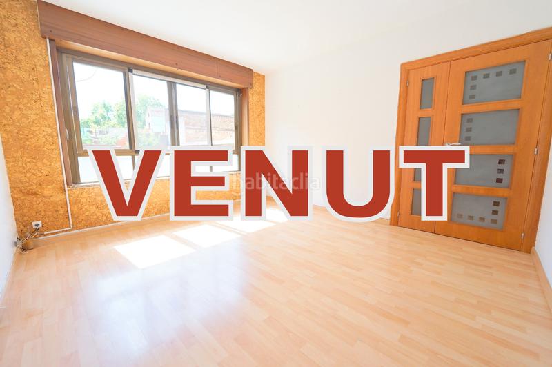 Foto abcb8a54-0b60-4ebd-9a8b-7b6e11f37c75. Piso  en venta (reservado en 3 días) en Bon Pastor Barcelona