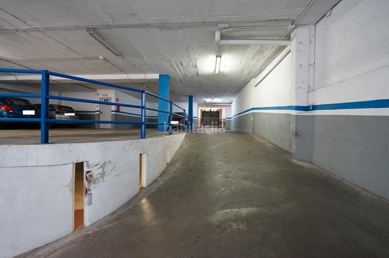 Foto 9cd01f28-2ff1-4cda-8bad-13ce37a41bb9. Posto auto in carrer de garcilaso 123 in La Sagrera Barcelona