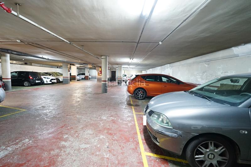 Foto b88aa897-f56c-43eb-bb19-947702806943. Posto auto in carrer de garcilaso 123 in La Sagrera Barcelona